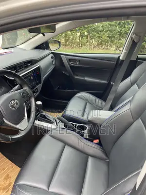 Toyota Corolla 2019 Silver
