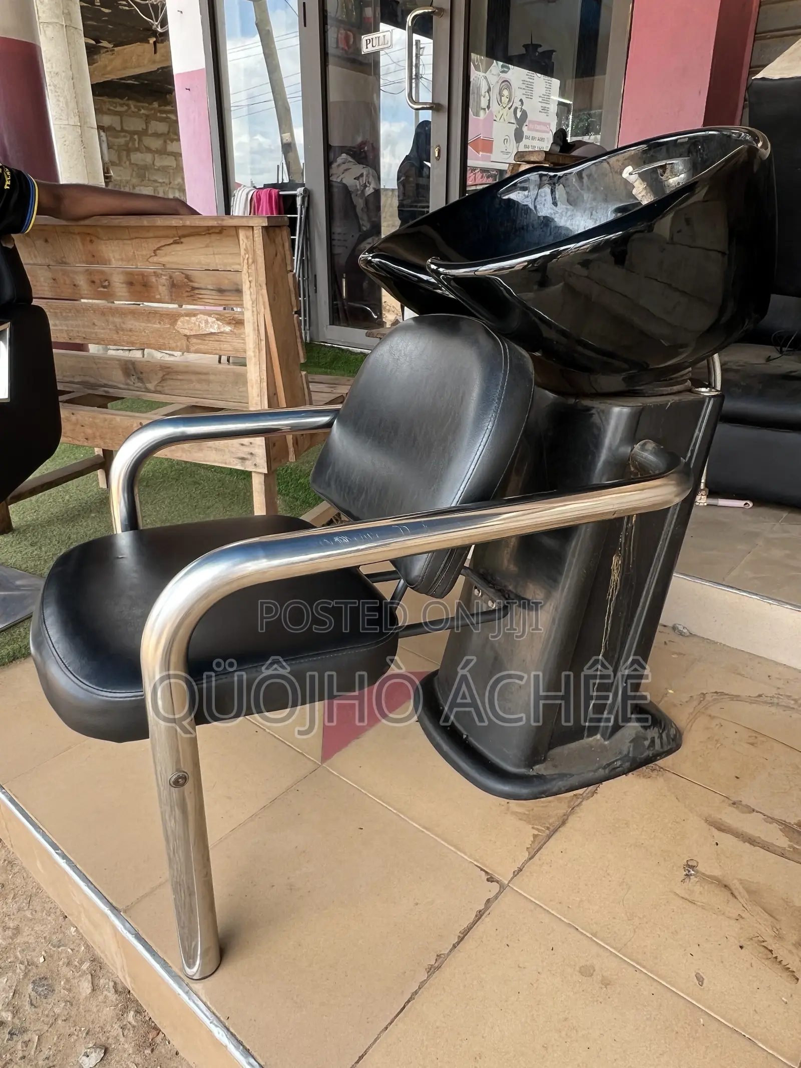 Premium Black Salon Hair Wash Chair / Backwash Unit
