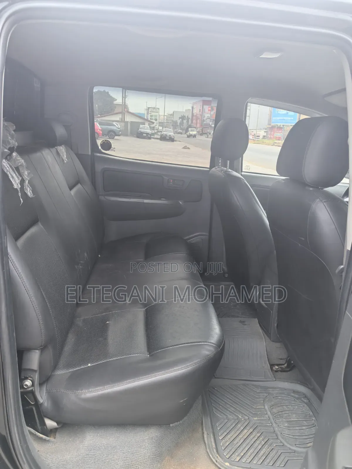 Toyota Hilux 2015 Black