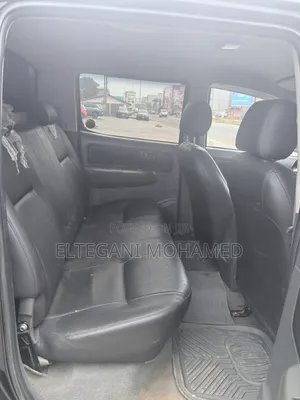 Toyota Hilux 2015 Black