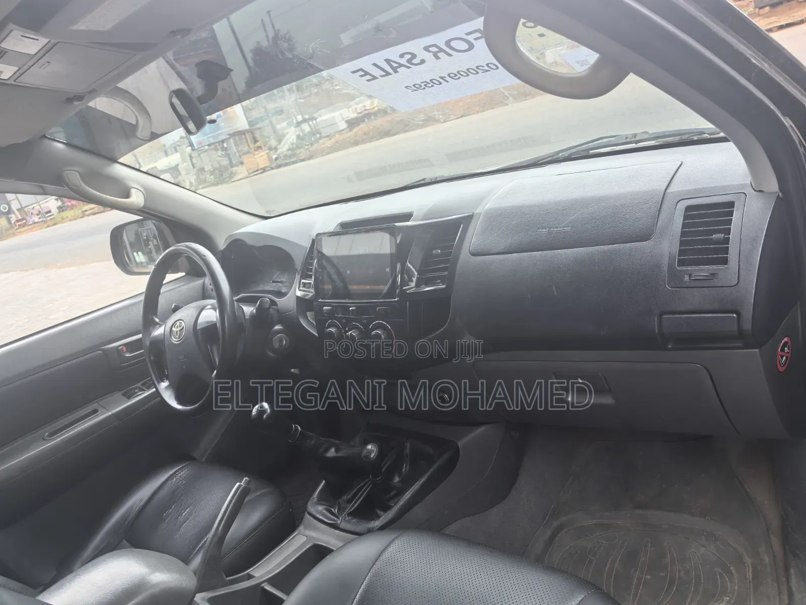 Toyota Hilux 2015 Black
