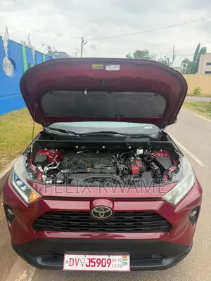 Toyota RAV4 XLE AWD 2020 Red