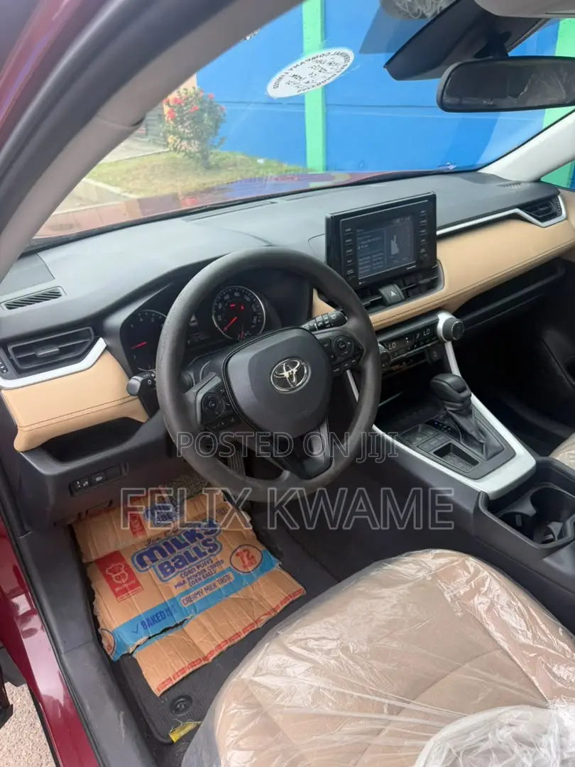 Toyota RAV4 XLE AWD 2020 Red
