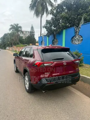 Toyota RAV4 XLE AWD 2020 Red
