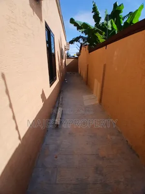 3bdrm House in Batsona, Baatsona Total for sale