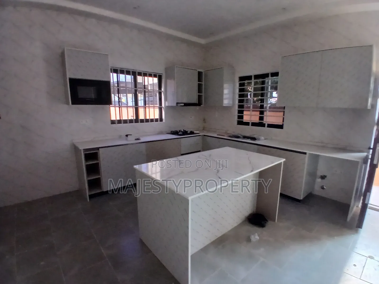 3bdrm House in Batsona, Baatsona Total for sale