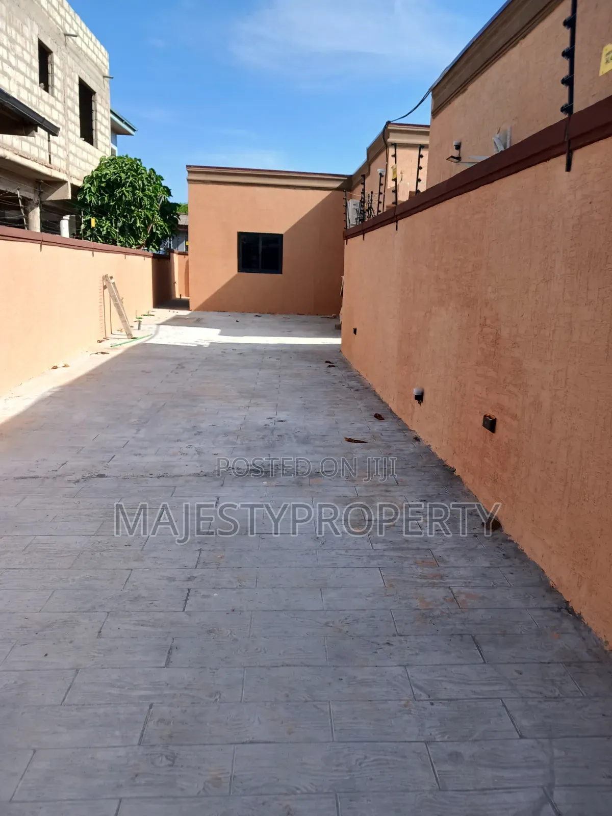 3bdrm House in Batsona, Baatsona Total for sale