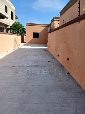 3bdrm House in Batsona, Baatsona Total for sale