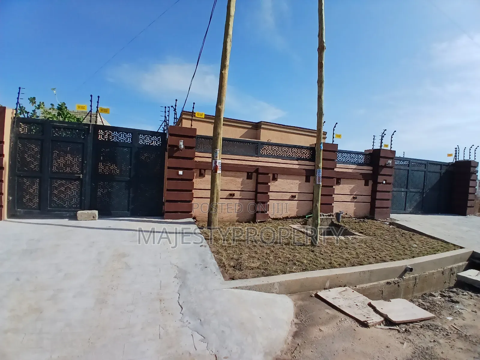 3bdrm House in Batsona, Baatsona Total for sale