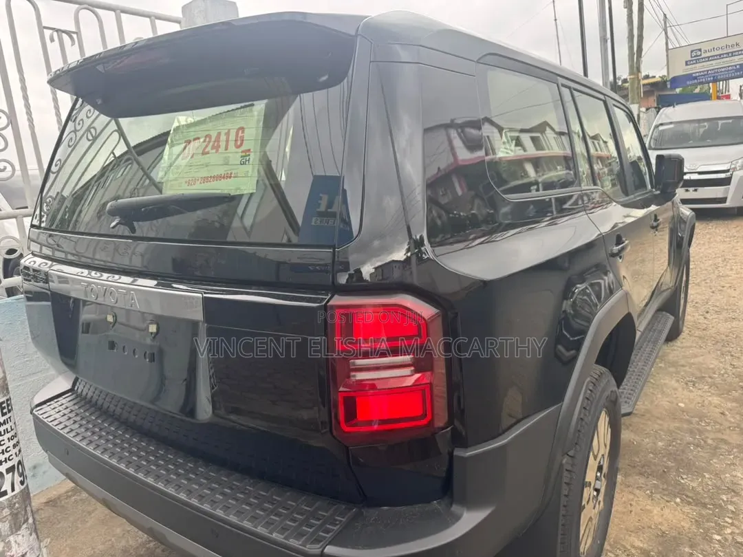 Toyota Land Cruiser Prado 2026 Black
