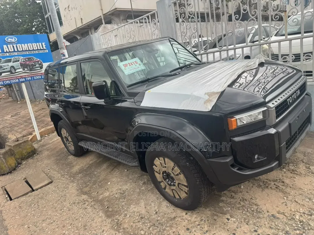 Toyota Land Cruiser Prado 2026 Black