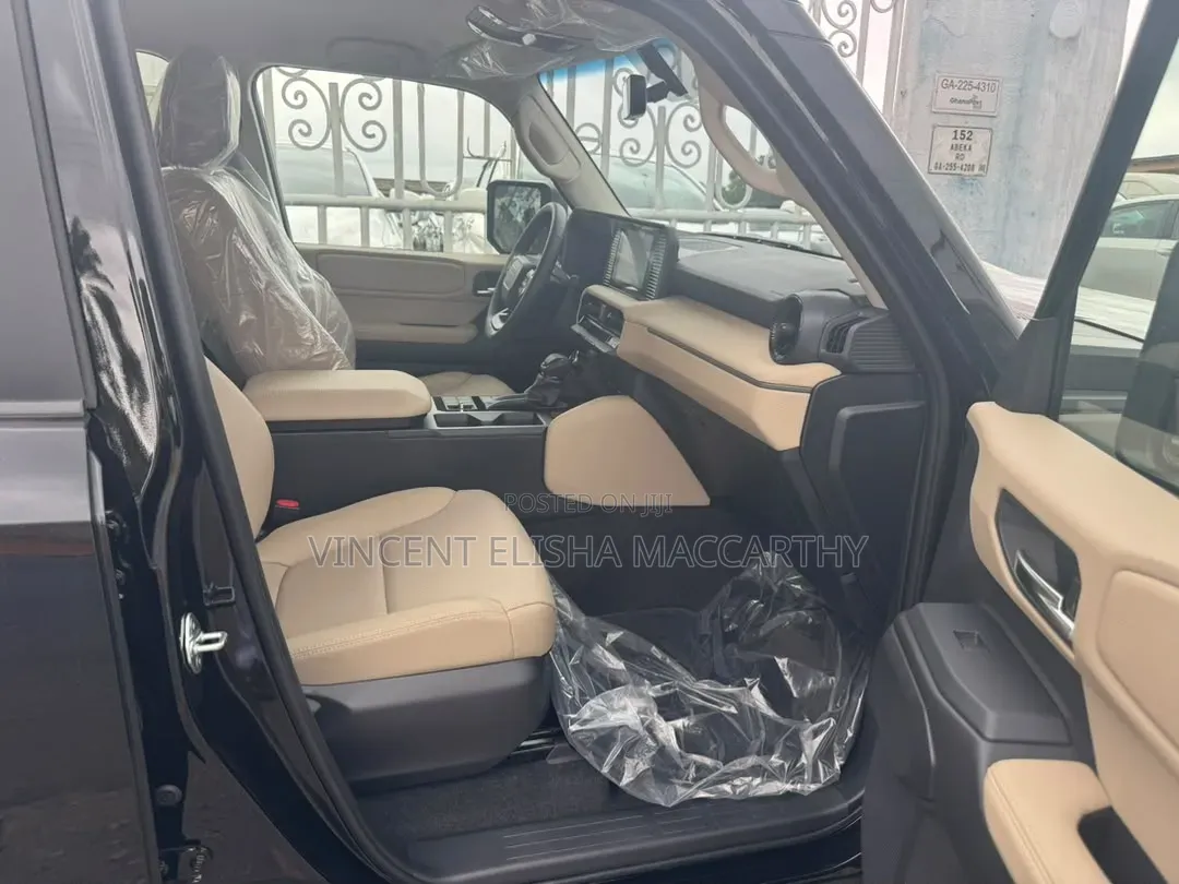Toyota Land Cruiser Prado 2026 Black