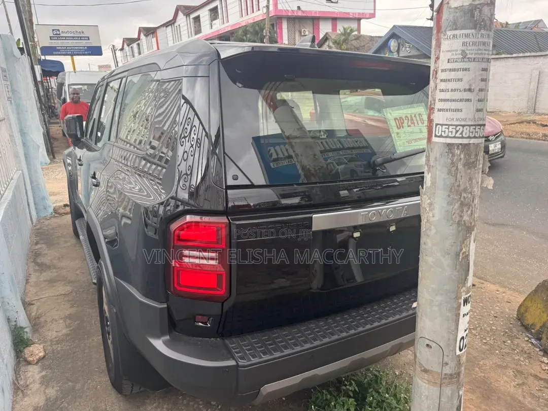 Toyota Land Cruiser Prado 2026 Black