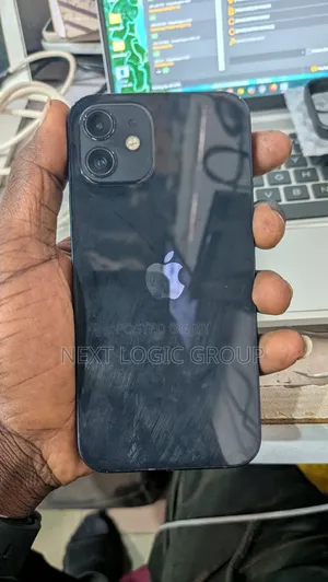 Apple iPhone 12 64 GB Black