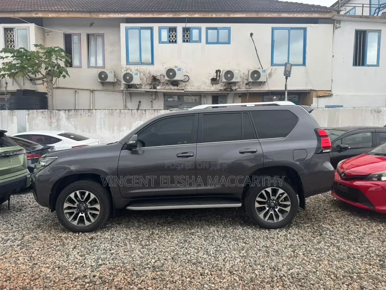 Toyota Land Cruiser Prado 2022 Black