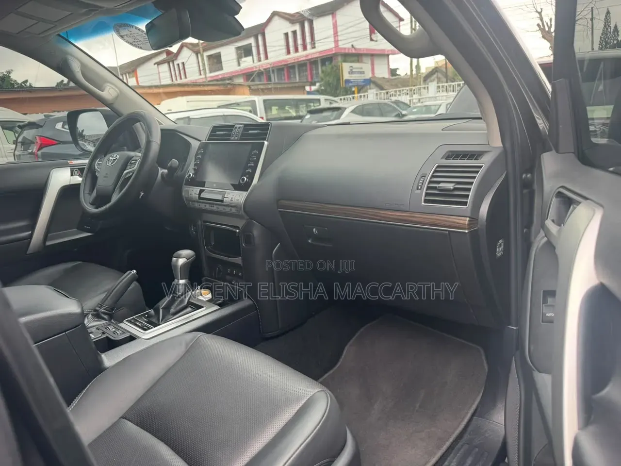 Toyota Land Cruiser Prado 2022 Black