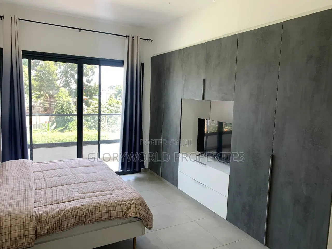 Furnished 3bdrm Apartment in DVLA Area for sale