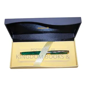 Pelikan Classic M200 Marbled Green Fountain Pen With Gift Box