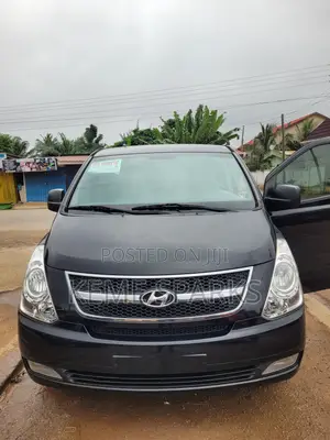 Hyundai Starex 2015 Black