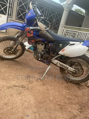 Yamaha 2006 Black