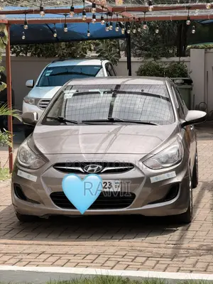 Hyundai Accent 2013 Brown