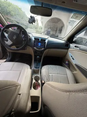 Hyundai Accent 2013 Brown