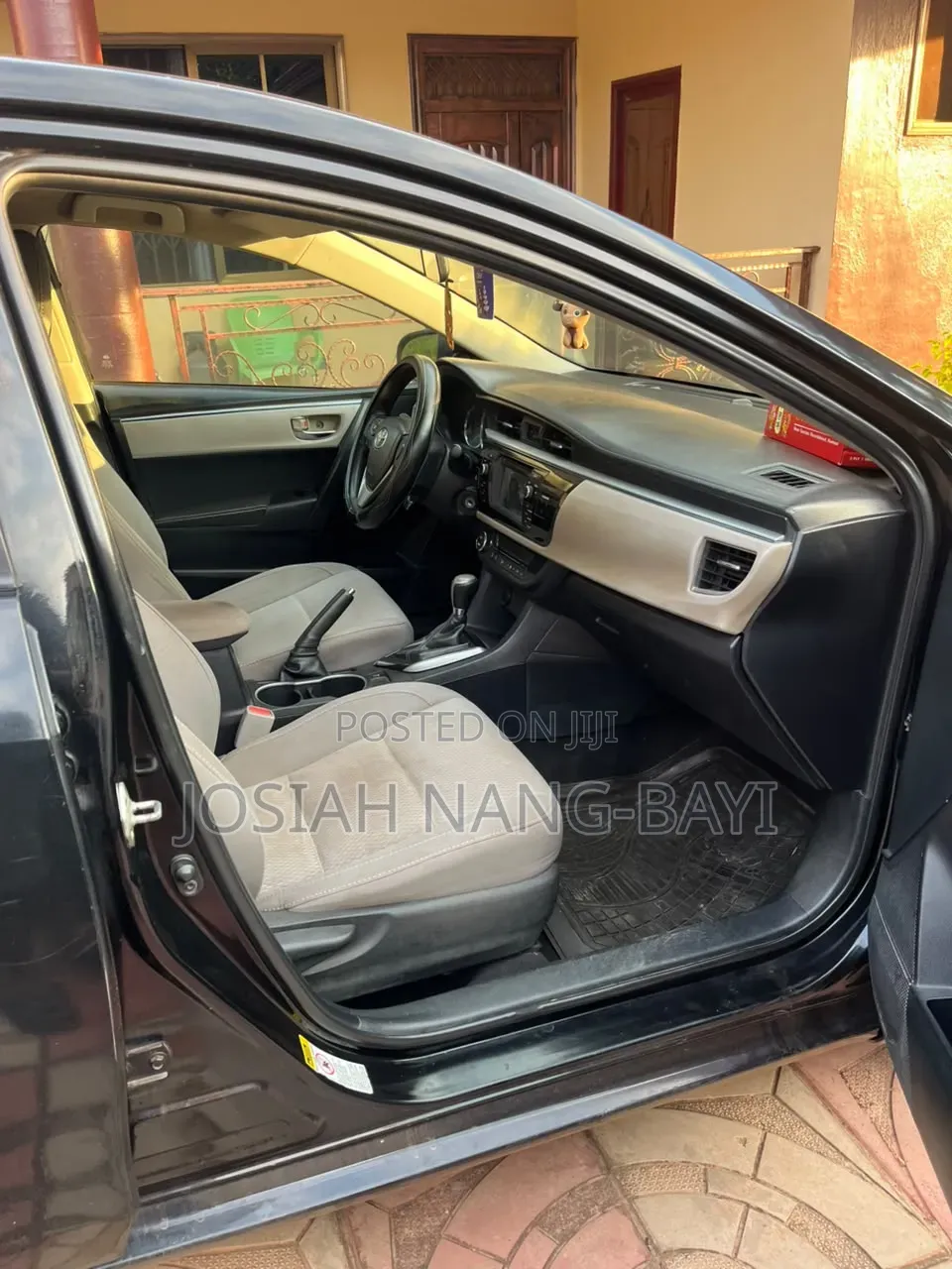 Toyota Corolla 2016 Black