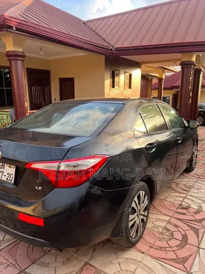 Toyota Corolla 2016 Black