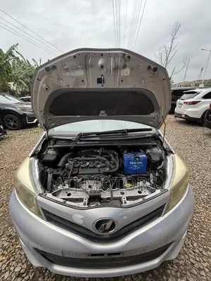 Toyota Vitz 2013 Purple
