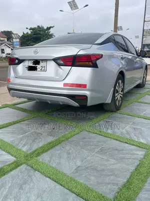Nissan Altima 2.5 S FWD 2020 Silver