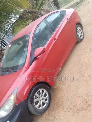 Hyundai Accent 2013 Red