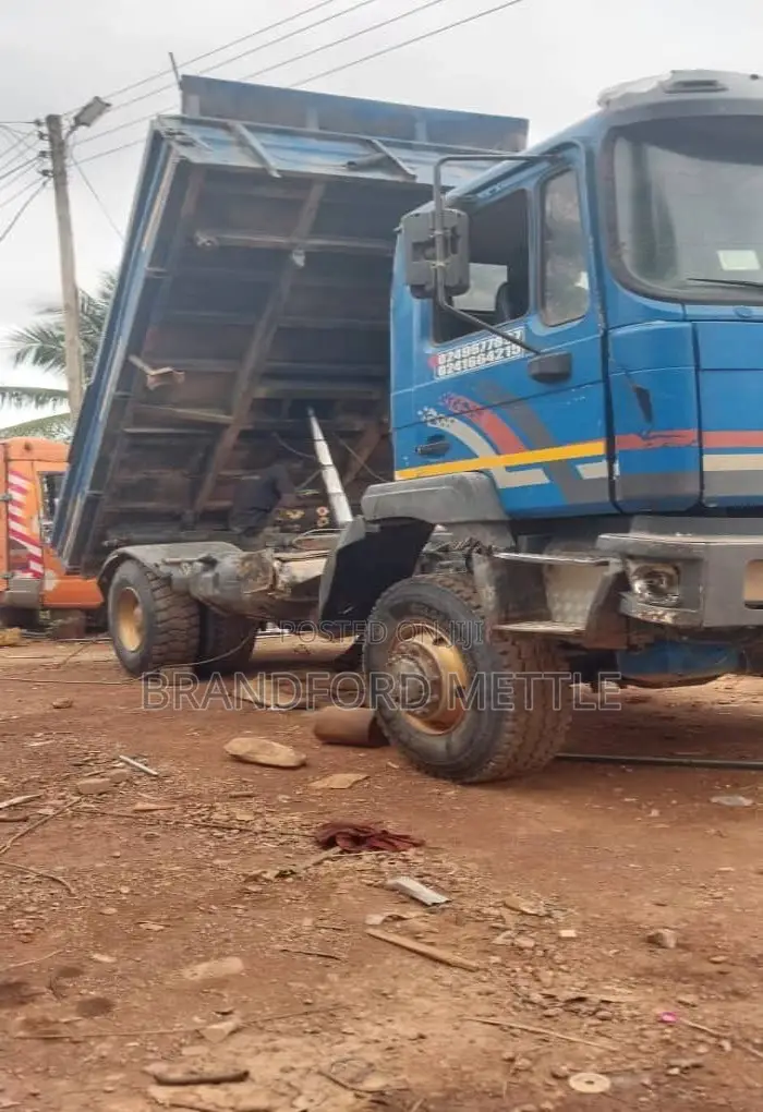 Tipper Truck