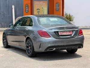 Mercedes-Benz C300 2018 Gray