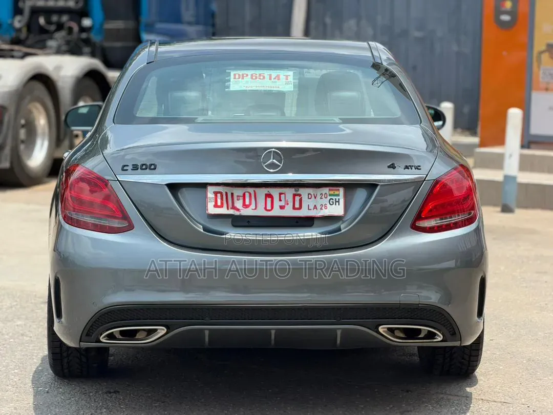 Mercedes-Benz C300 2018 Gray