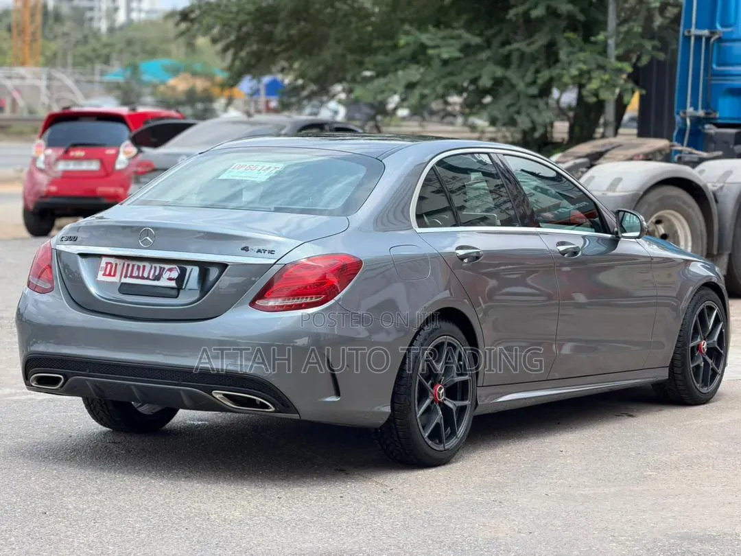 Mercedes-Benz C300 2018 Gray