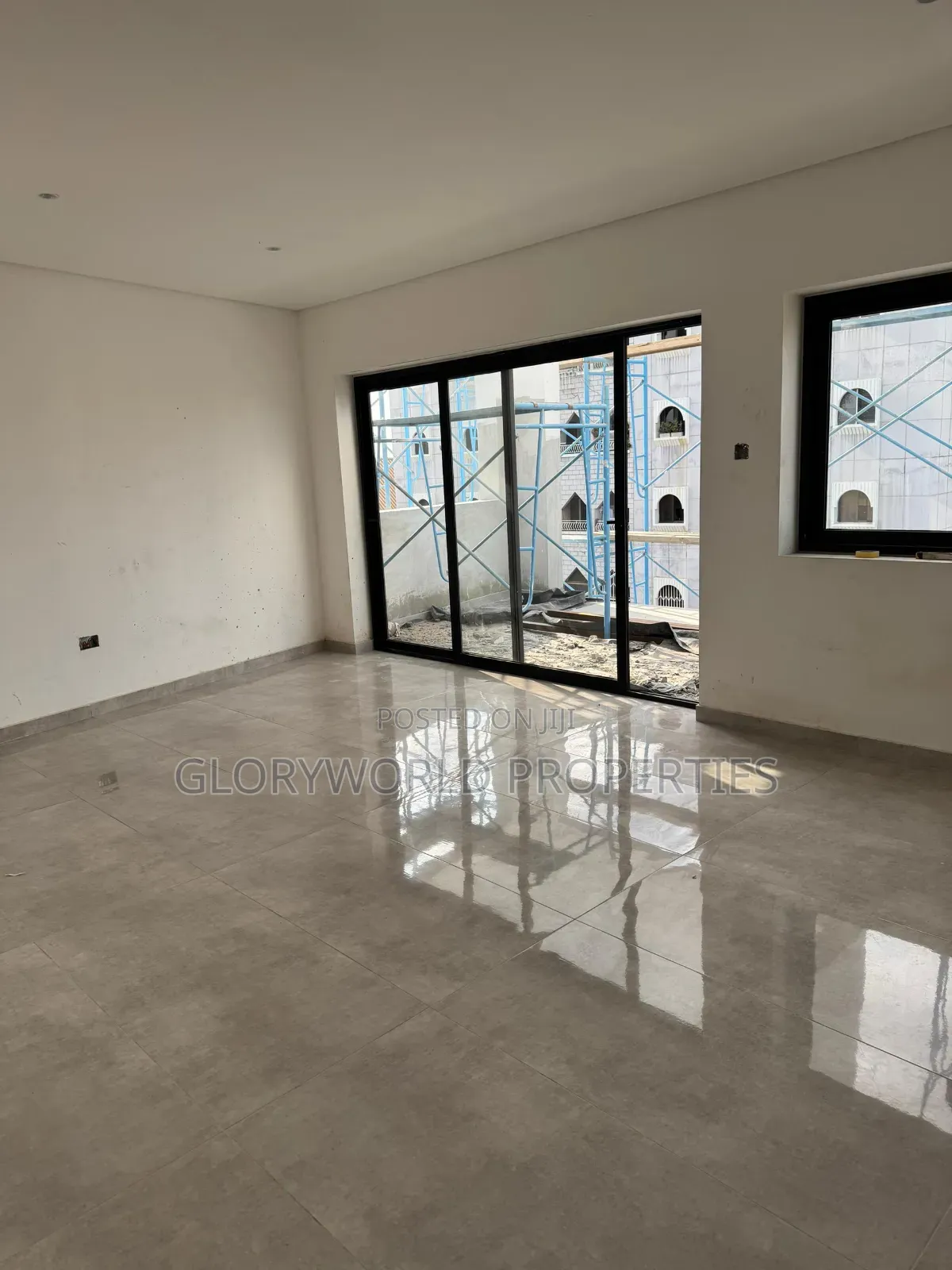 2bdrm Apartment in Dzorwulu for sale