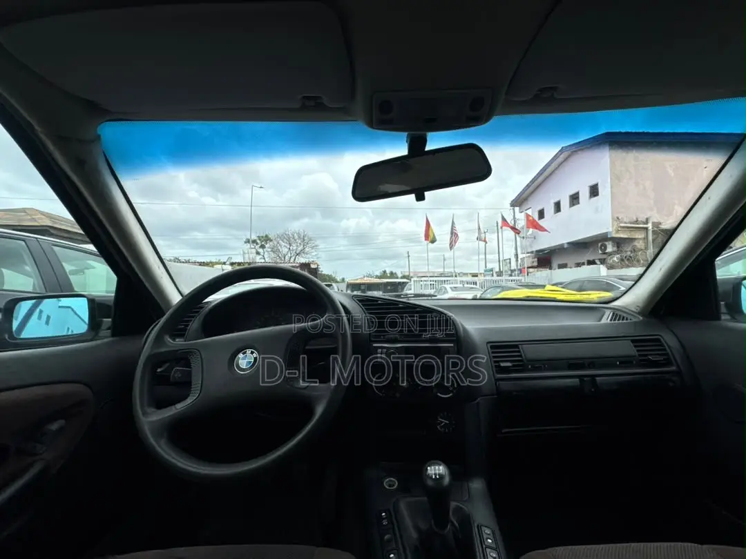 BMW 316i 1995 White