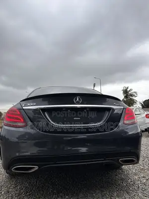 Mercedes-Benz C300 2016 Gray