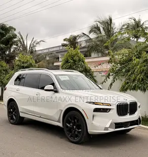 BMW X7 xDrive40i AWD 2026 White
