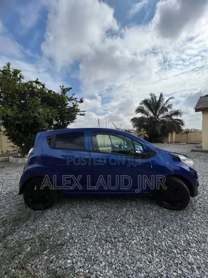 Chevrolet Spark 2LT 4dr Hatchback (1.2L 4cyl CVT) 2015 Blue