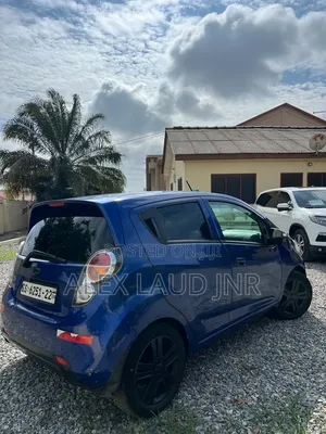 Chevrolet Spark 2LT 4dr Hatchback (1.2L 4cyl CVT) 2015 Blue