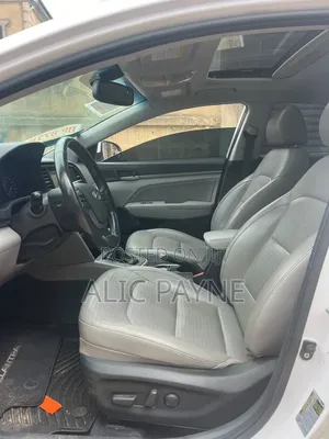 Hyundai Elantra Limited Sedan FWD (2.0L 4cyl 6A) 2017 White
