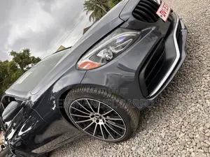 Mercedes-Benz C300 2016 Gray