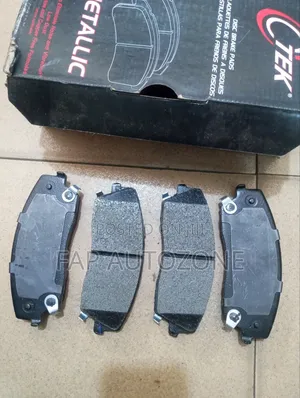 Premium Centric Chrysler 300, Challenger Brake Pads From the USA