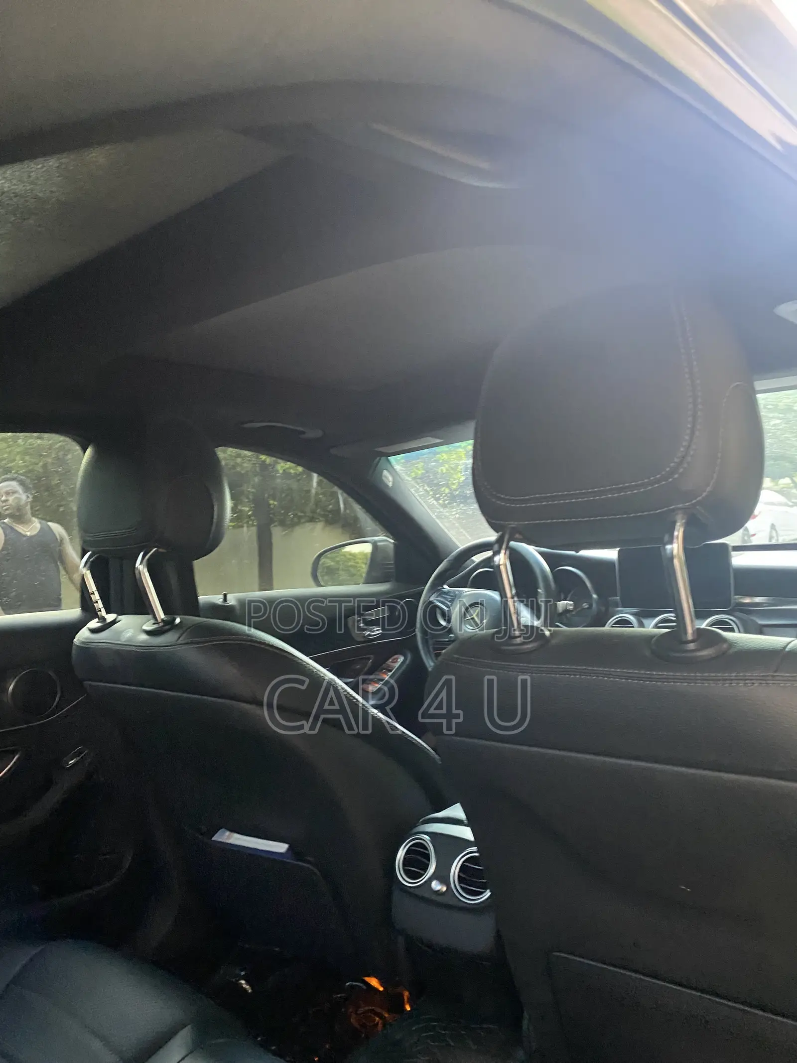 Mercedes-Benz C300 2018 Blue