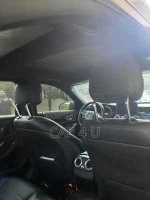 Mercedes-Benz C300 2018 Blue