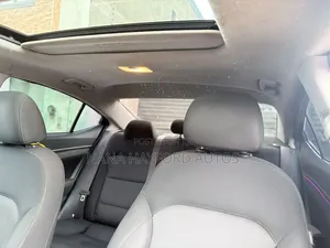 Hyundai Elantra 2017 Blue