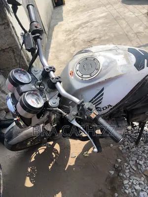 Honda Hornet 2018