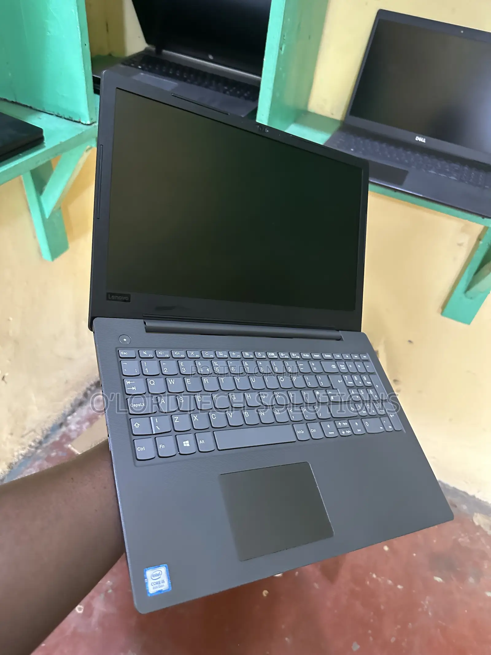 Laptop Lenovo V130-15IKB 8GB Intel Core i5 HDD 500GB