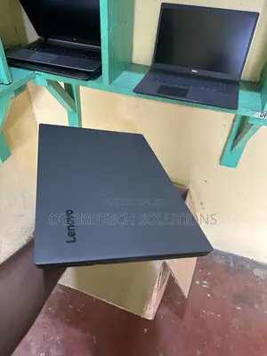 Laptop Lenovo V130-15IKB 8GB Intel Core i5 HDD 500GB